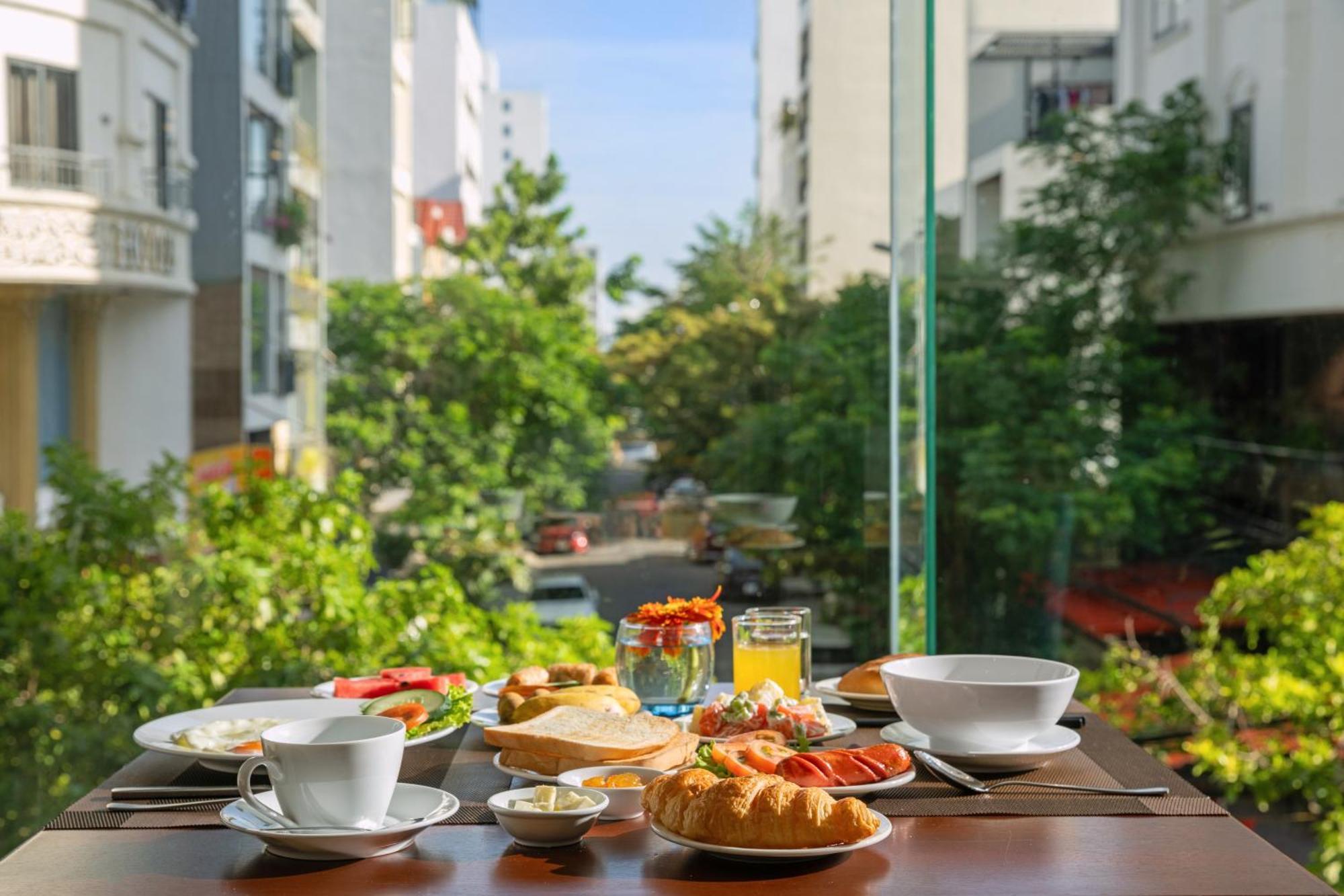 Aria Grand Hotel & Spa Дананг Екстер'єр фото